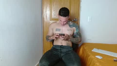 benjamin_isaac online show from 02/04/25, 02:39