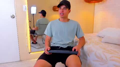 BENJAMIN online show from 07/08/26, 01:32