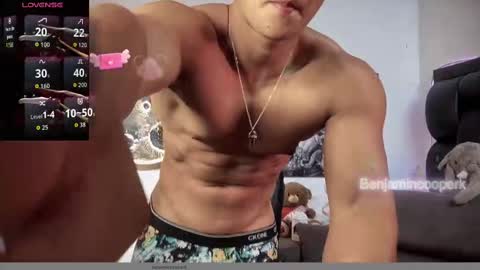 benjamincooperk online show from 10/31/25, 07:53