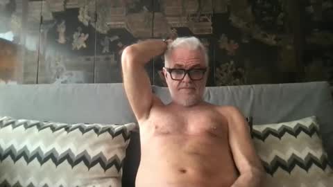 Snapshot of benlamat chatting on 10/11/25, 02:26 Hot Ben online show from 10/11/25, 02:26
