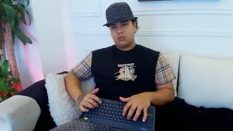 bennett_alejoo online show from 11/11/25, 07:03