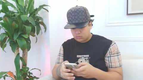 bennett_alejoo online show from 12/22/25, 06:27