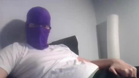 bennybueno online show from 04/23/26, 03:41