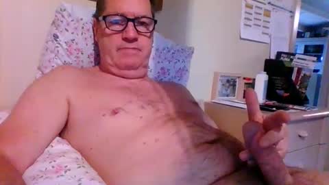 Snapshot of bennybutterfly007 chatting on 02/28/25, 09:15 bennybutterfly007 online show from 02/28/25, 09:15