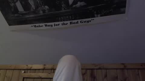 benny and innocentvixon online show from 12/22/25, 06:10