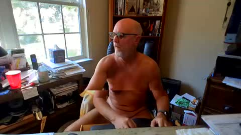 benstrokinit2 online show from 10/11/25, 06:28