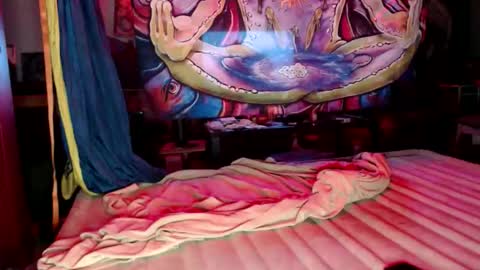 Bent Bunny online show from 05/03/26, 05:13