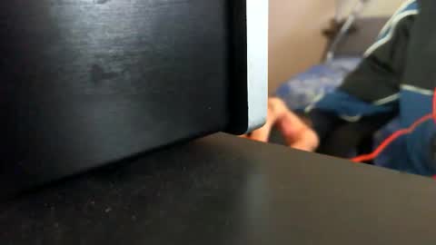 bentish online show from 11/26/25, 07:09