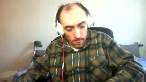 bentish online show from 12/17/25, 07:47