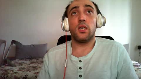 Snapshot of bentish chatting on 07/06/26, 10:56 bentish online show from 07/06/26, 10:56