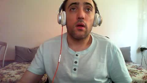 Snapshot of bentish chatting on 07/07/26, 06:47 bentish online show from 07/07/26, 06:47