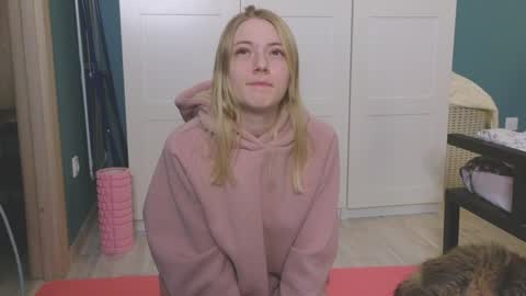 Snapshot of benty_bunny chatting on 01/25/25, 11:23 Alice online show from 01/25/25, 11:23