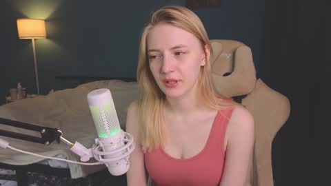 Snapshot of benty_bunny chatting on 01/30/25, 12:37 Alice online show from 01/30/25, 12:37