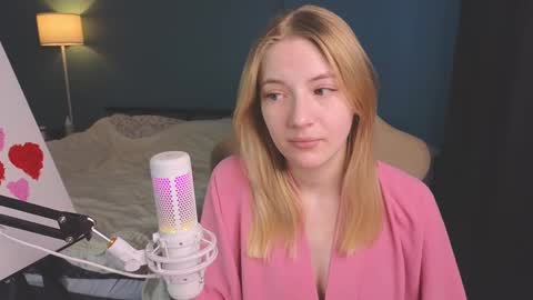 Snapshot of benty_bunny chatting on 02/11/25, 11:10 Alice online show from 02/11/25, 11:10