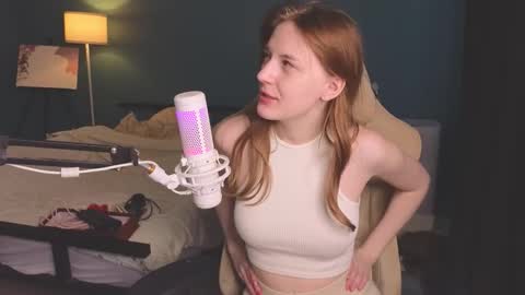 Snapshot of benty_bunny chatting on 10/17/25, 10:40 Alice online show from 10/17/25, 10:40