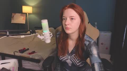 Snapshot of benty_bunny chatting on 10/31/25, 10:16 Alice online show from 10/31/25, 10:16