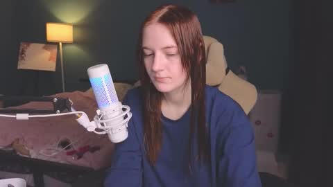 Snapshot of benty_bunny chatting on 11/08/25, 11:21 Alice online show from 11/08/25, 11:21