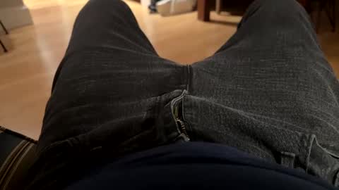 benz10001 online show from 02/17/25, 11:42