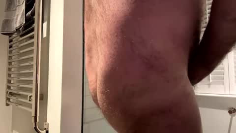 benz10001 online show from 11/07/25, 04:12