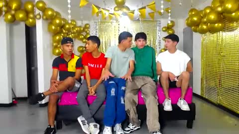 benz boys online show from 01/11/25, 12:18