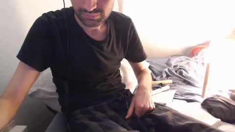 berceuse111 online show from 04/08/26, 11:32