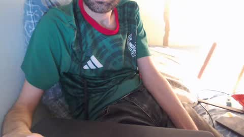 Snapshot of berceuse111 chatting on 06/12/26, 08:35 berceuse111 online show from 06/12/26, 08:35