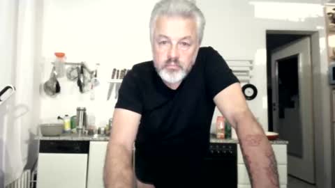 Martin online show from 11/17/25, 10:15