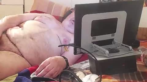 Snapshot of berlinerbaer1963 chatting on 09/11/25, 01:17 berlinerbaer1963 online show from 09/11/25, 01:17