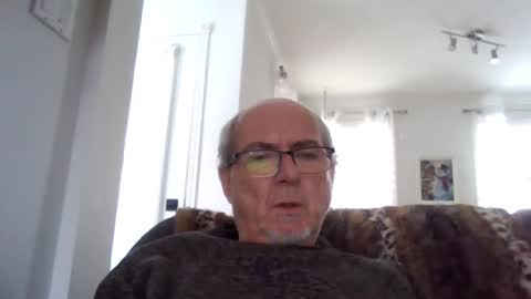 bernard1102 online show from 01/03/25, 07:29