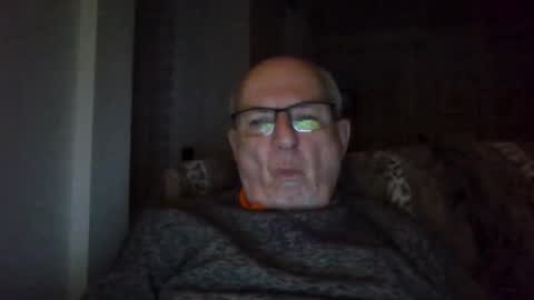 bernard1102 online show from 01/20/25, 03:48