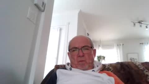 bernard1102 online show from 01/23/25, 08:35