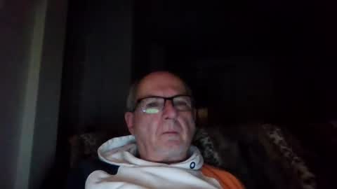 bernard1102 online show from 01/28/25, 02:32