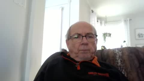 bernard1102 online show from 02/28/25, 02:09