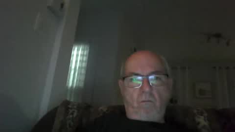 bernard1102 online show from 09/09/25, 09:42