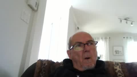 bernard1102 online show from 09/14/25, 01:32