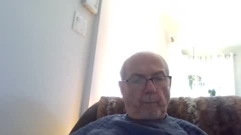 bernard1102 online show from 09/21/25, 03:57