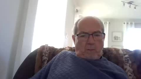 bernard1102 online show from 10/13/25, 01:44