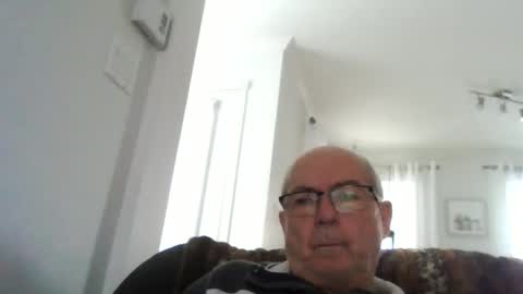 bernard1102 online show from 04/13/26, 02:11