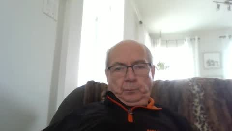 bernard1102 online show from 05/07/26, 01:16