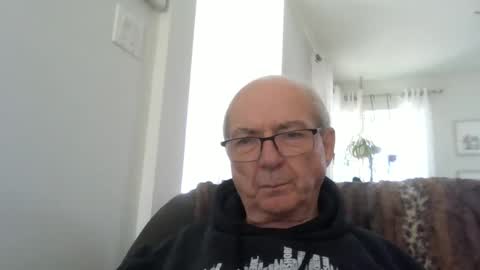 bernard1102 online show from 05/13/26, 01:41