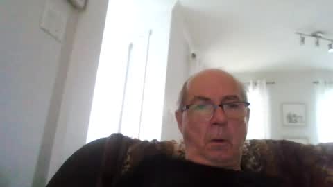 Snapshot of bernard1102 chatting on 07/13/26, 10:51 bernard1102 online show from 07/13/26, 10:51