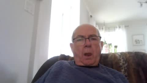 Snapshot of bernard1102 chatting on 07/16/26, 12:55 bernard1102 online show from 07/16/26, 12:55