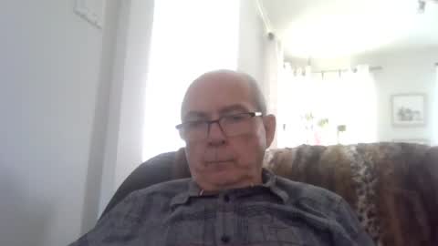 Snapshot of bernard1102 chatting on 07/19/26, 05:05 bernard1102 online show from 07/19/26, 05:05