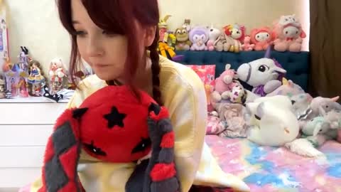 Eva  online show from 04/29/26, 08:18