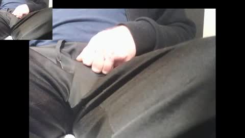 Snapshot of bernardo1968 chatting on 12/25/24, 10:05 bernardo1968 online show from 12/25/24, 10:05