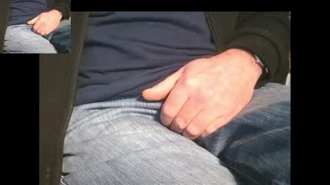 Snapshot of bernardo1968 chatting on 03/09/25, 04:44 bernardo1968 online show from 03/09/25, 04:44