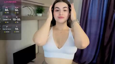 Maria online show from 10/17/25, 01:25