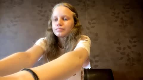 Sophia online show from 09/28/25, 11:15