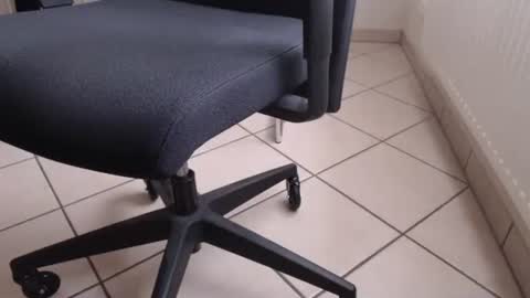 eagle1976 online show from 10/15/25, 07:30