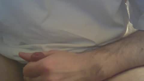 Snapshot of berrk123 chatting on 10/25/25, 04:35 berrk123 online show from 10/25/25, 04:35